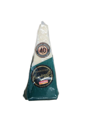 Сыр Пармеджано Реджано 40 мес фасованный (зелёная упаковка) вес