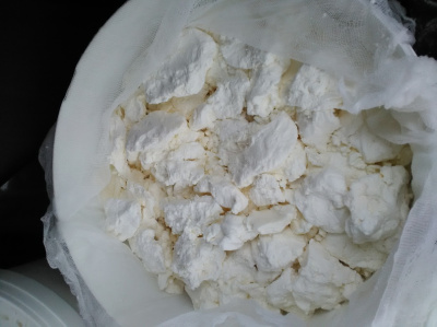 Творог из коровьего молока пластовой 0,5 кг. 5% Фермерское подворье Левашово