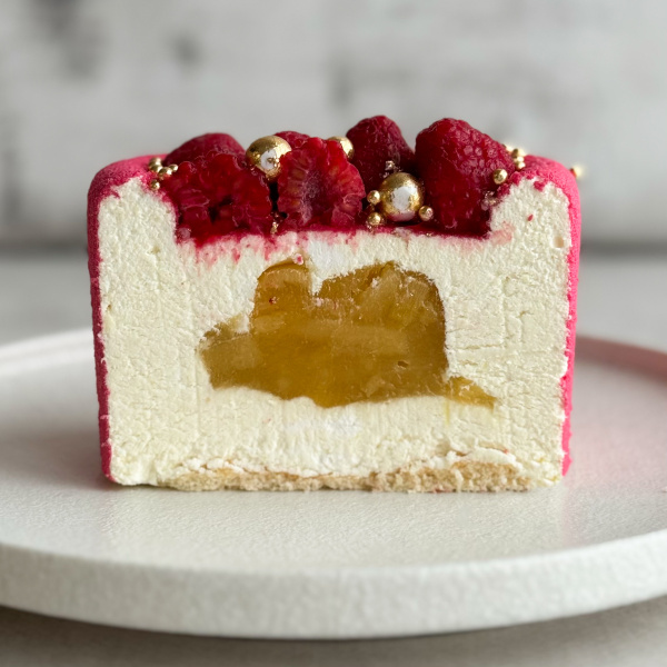 Бенто-торт Сердце с малиной 385 гр "Десерт Фентези" заморозка